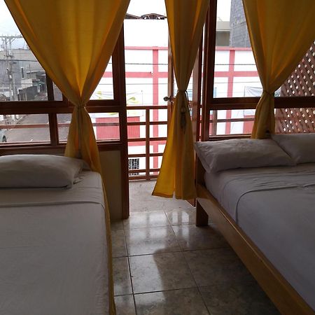 Hostal Miconia Puerto Ayora  Chambre photo
