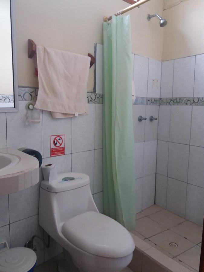 Hostal Miconia Puerto Ayora  Extérieur photo