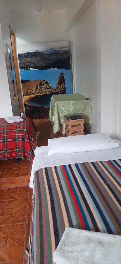 Hostal Miconia Puerto Ayora  Extérieur photo