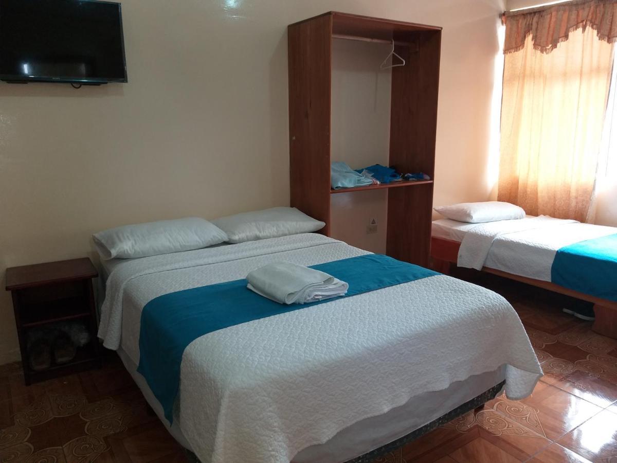 Hostal Miconia Puerto Ayora  Extérieur photo