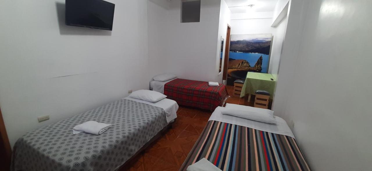 Hostal Miconia Puerto Ayora  Extérieur photo