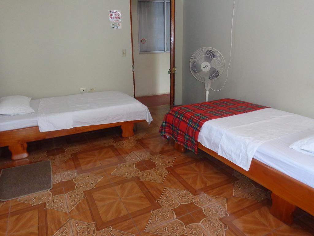 Hostal Miconia Puerto Ayora  Chambre photo