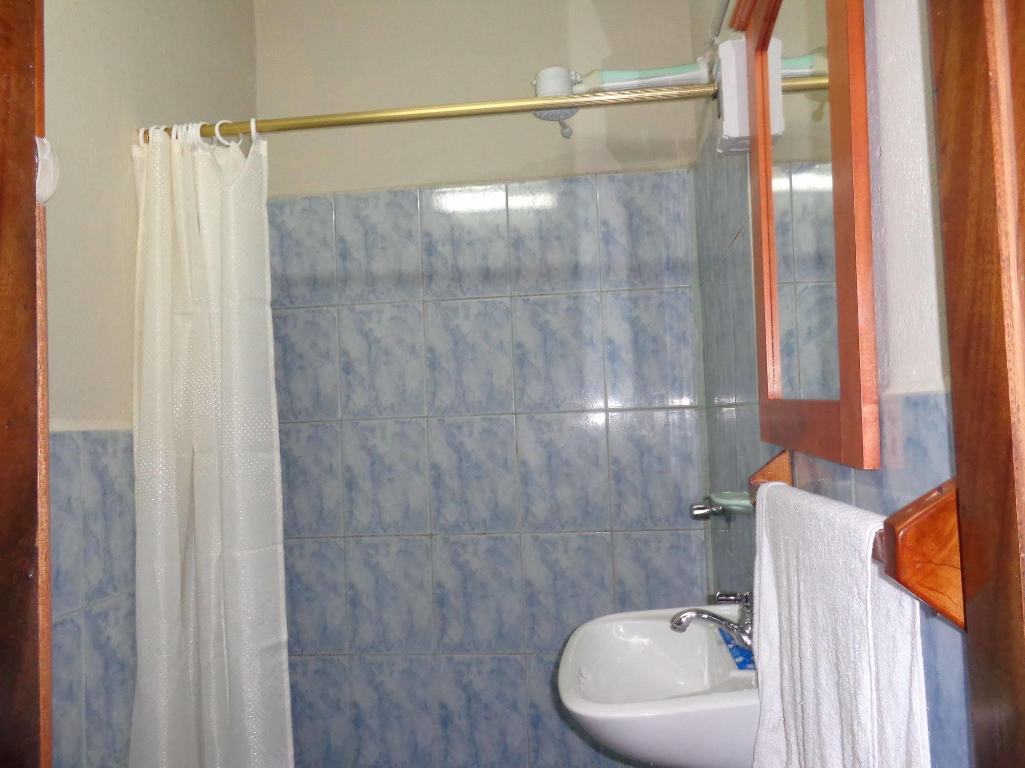 Hostal Miconia Puerto Ayora  Extérieur photo